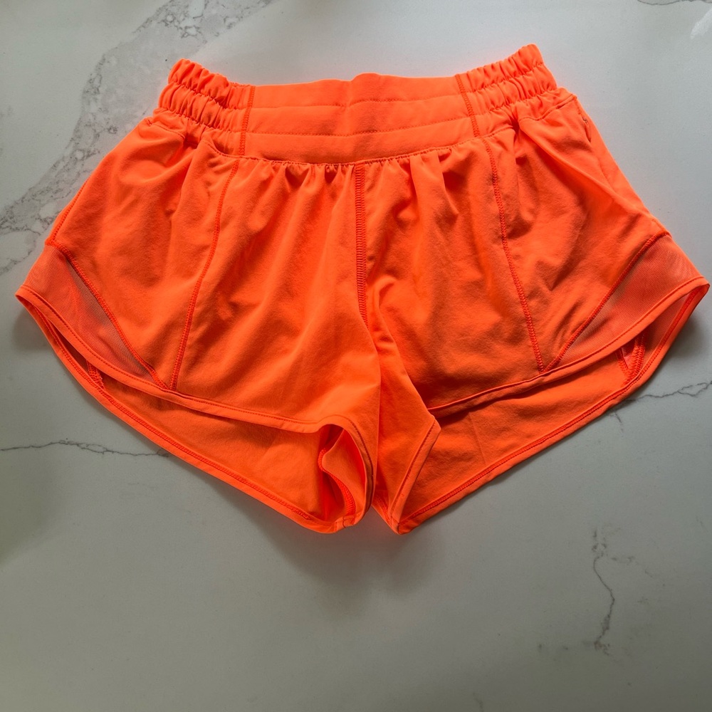 Lululemon Hotty Hot short low rise size 2 Highlighter orange never worn